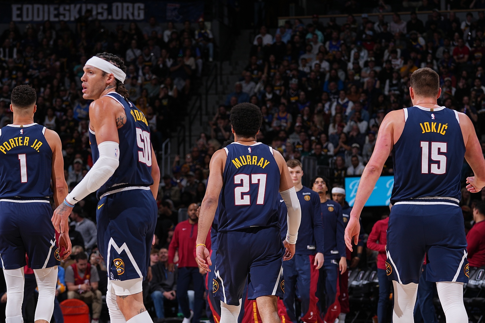 波特：球迷觉得队友表现好都因约基奇 其实有些系列赛是穆雷赢的