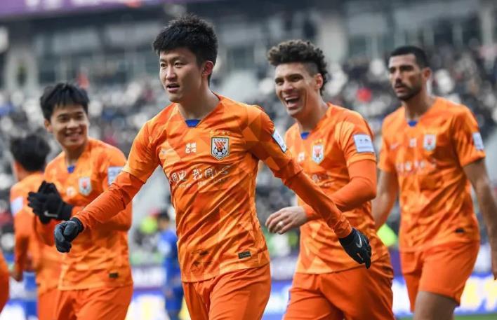 app下载-段刘愚本赛季有望成鲁能主力阵容黑马！未来有望挑大梁，值得期待