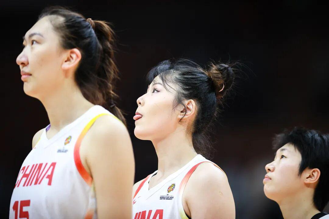 Kaiyun Sports-“双塔奇兵”打崩对手！中国女篮首战轻取马里